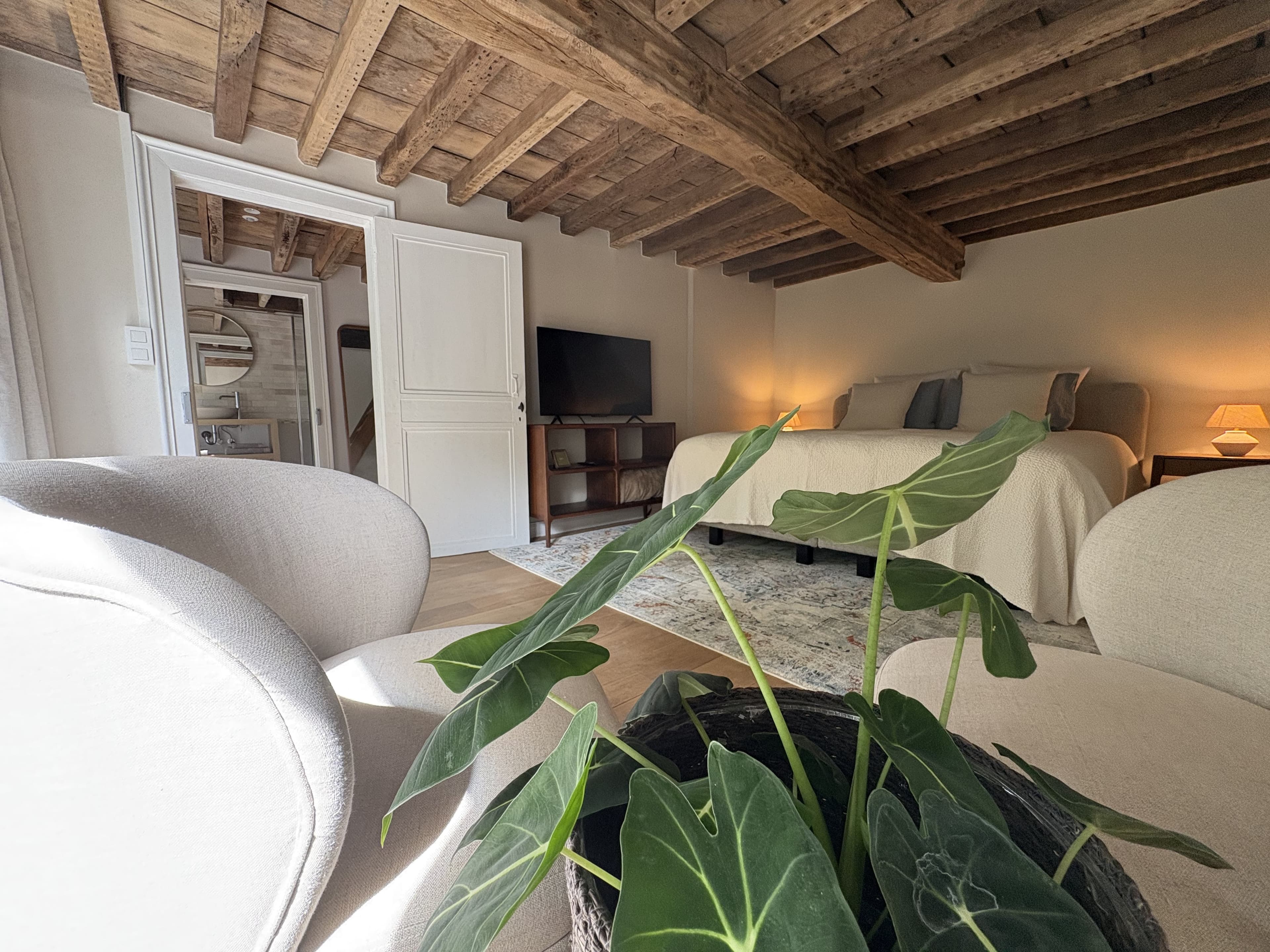 Room 4